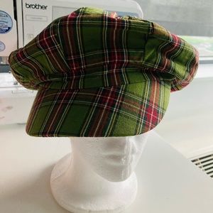 Vintage green beret for women